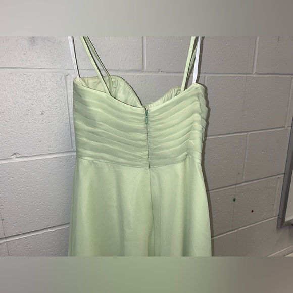 B2 by Jasmine- pale green prom dress, size 8 - Picture 4 of 6